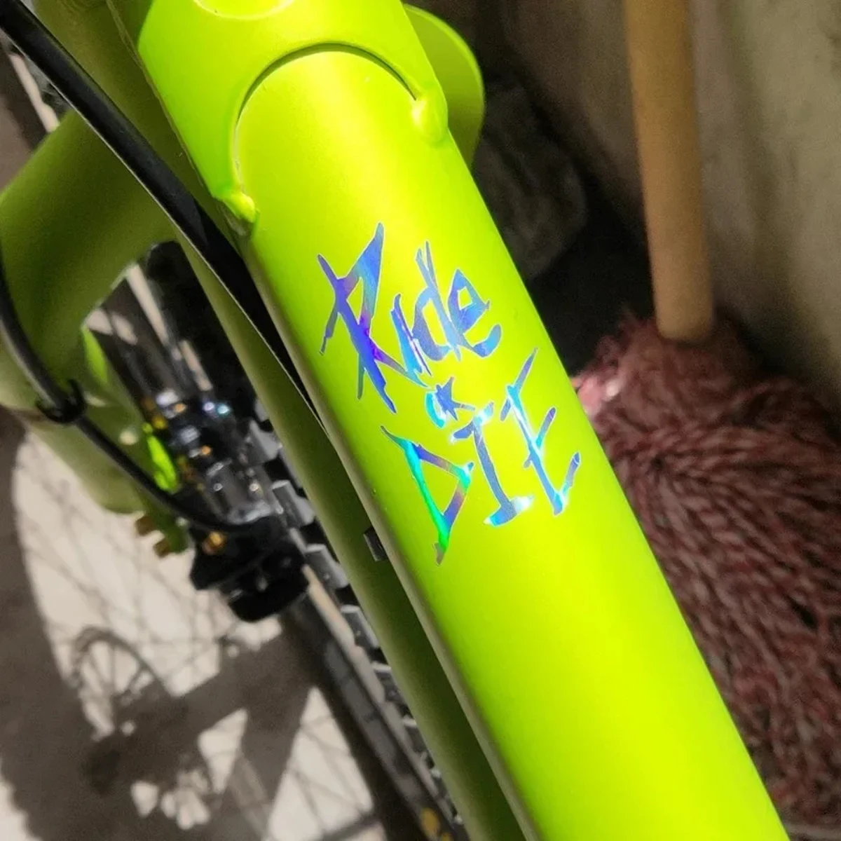 Ride or Die Bike E-Bike Frame  - Mountain Biking Helmet incelemesi ve fiyatı
